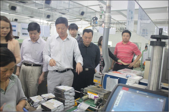 公安部、農(nóng)業(yè)部、工商總局等部委給予銀農(nóng)科技DCS自動(dòng)化生產(chǎn)線高度贊譽(yù)